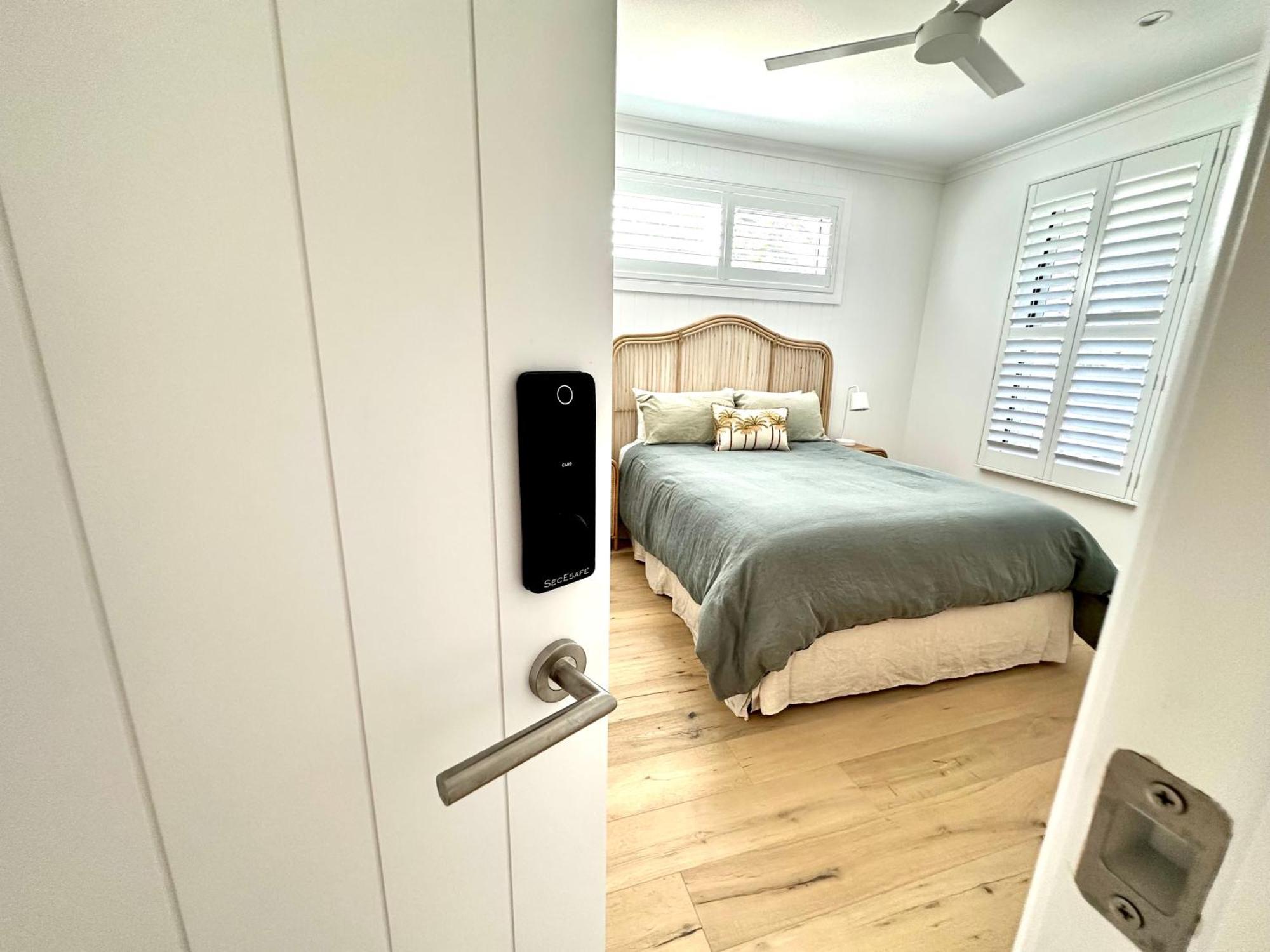 Unwind Guesthouse Byron Bay Eksteriør billede